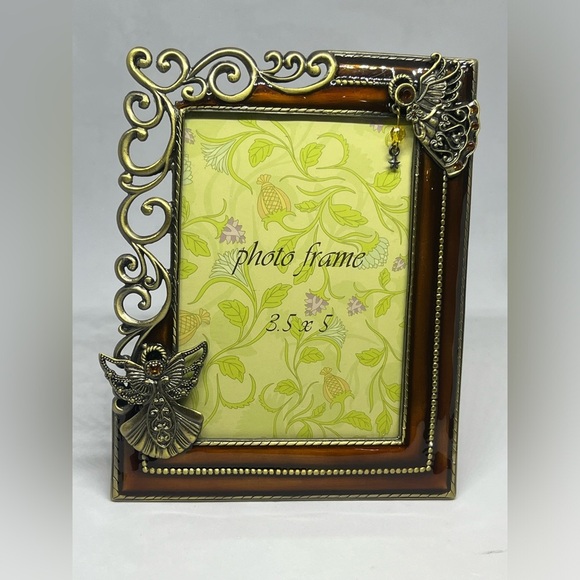 Ornate Brown and Gold Photo Frame with Angel Accents - Picture 3 of 6